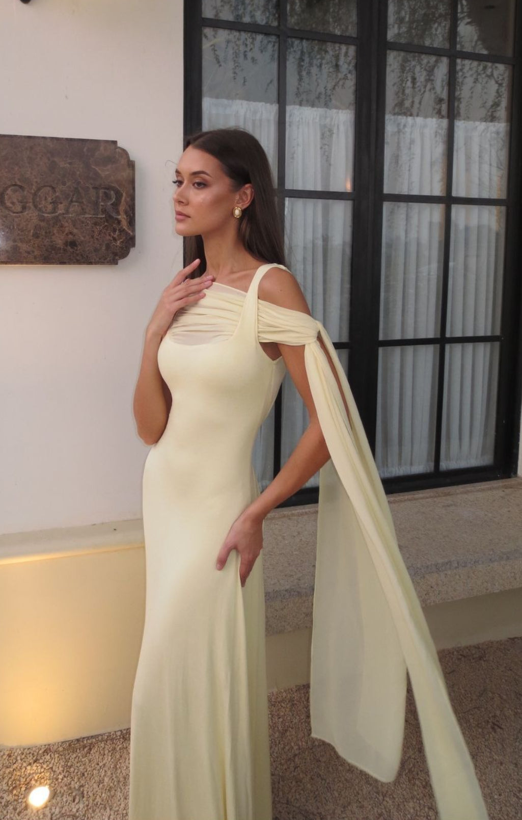 Mouwloze polyester maxi jurk met spaghettibandjes geel