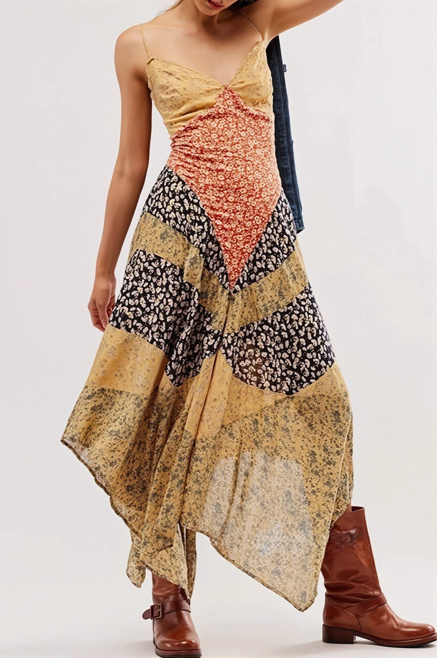 Dames maxi jurk met colourblock print en V-hals, vooraanzicht