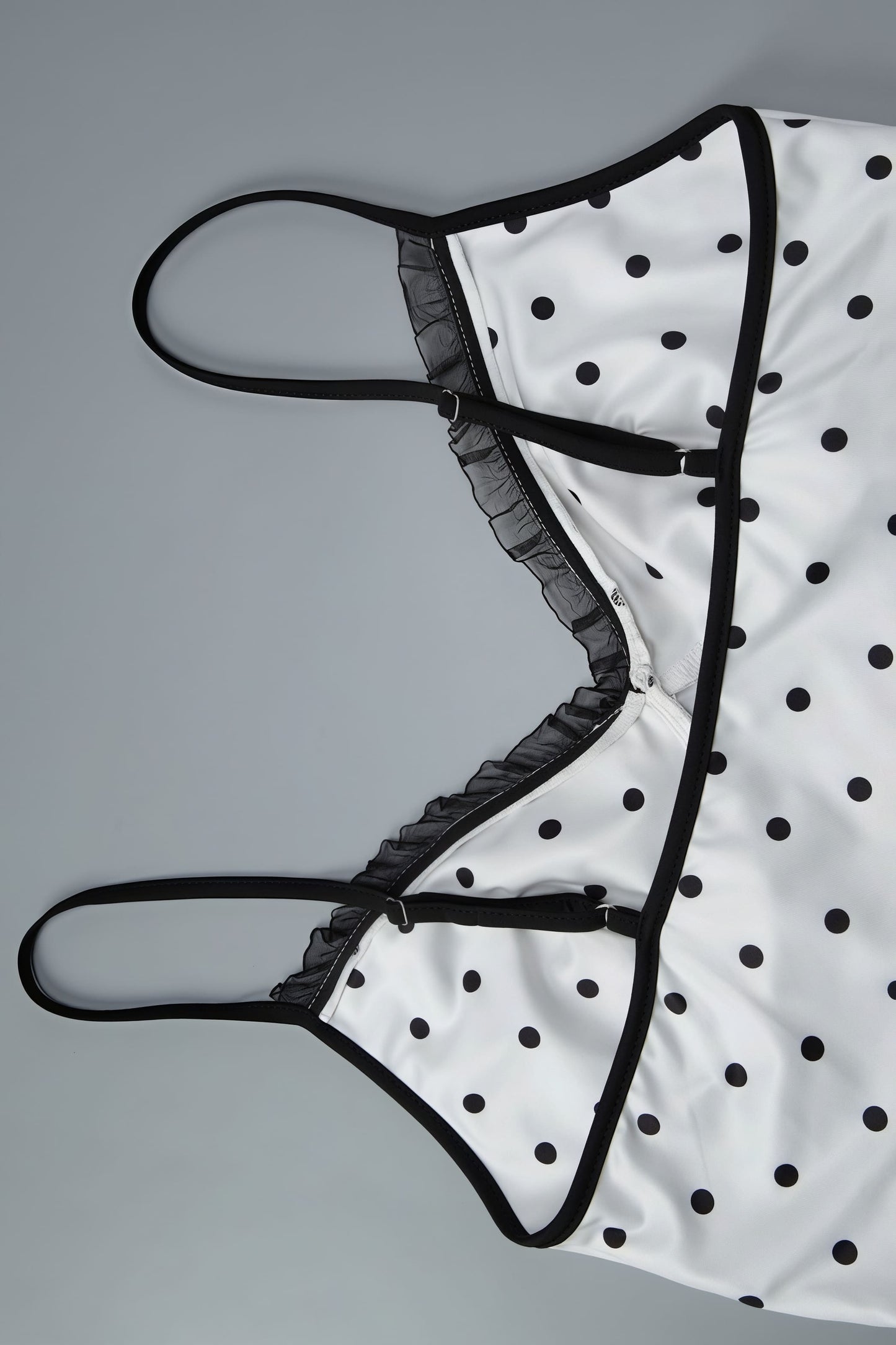 Witte midi-rok met polkadot en bijpassende top