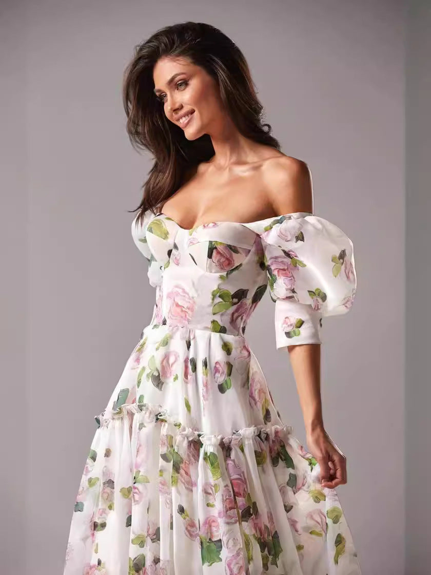 Maxi-jurk van organza met bloemenprint en blote schouders