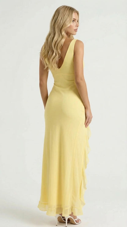Mouwloze maxi-jurk met ruches en hoge split