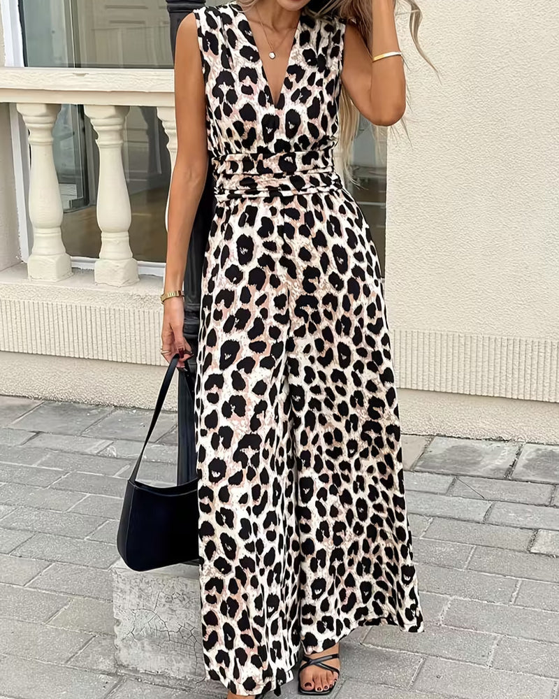 Damesjumpsuit met luipaardmotief in een stijlvolle pasvorm