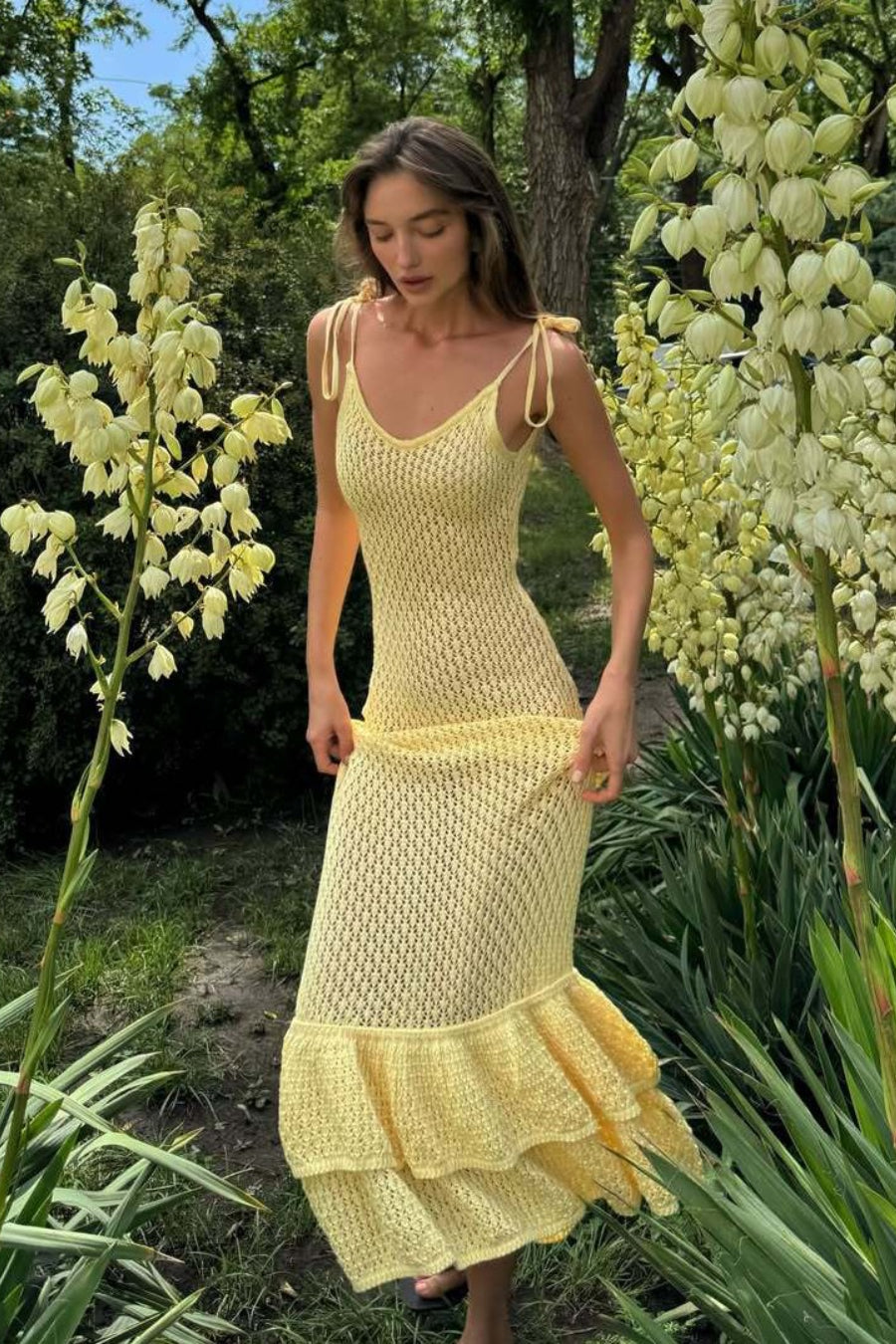 Boho Gebreide Maxi Jurk met Volants en Doorschijnende Cut-out Cami
