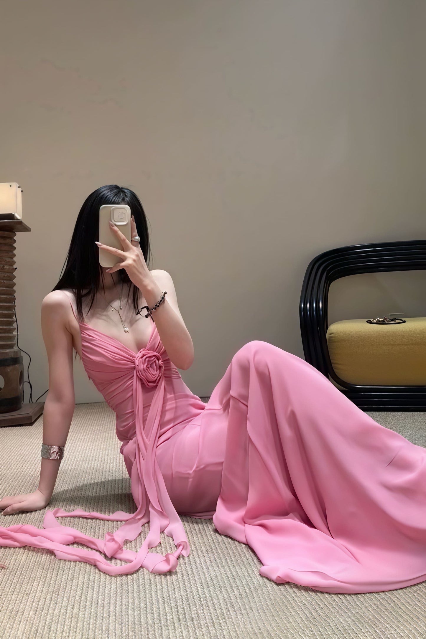 Vliegzaam Polyester Maxi Jurk met Spaghetti Bandjes en Open Rug