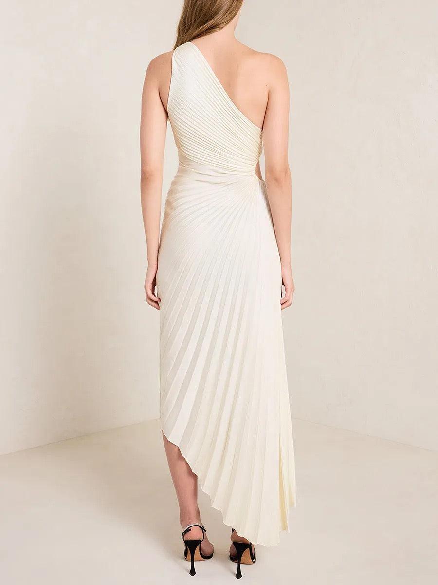 Asymmetrische geplooide midi-jurk met één schouder van poly-georgette