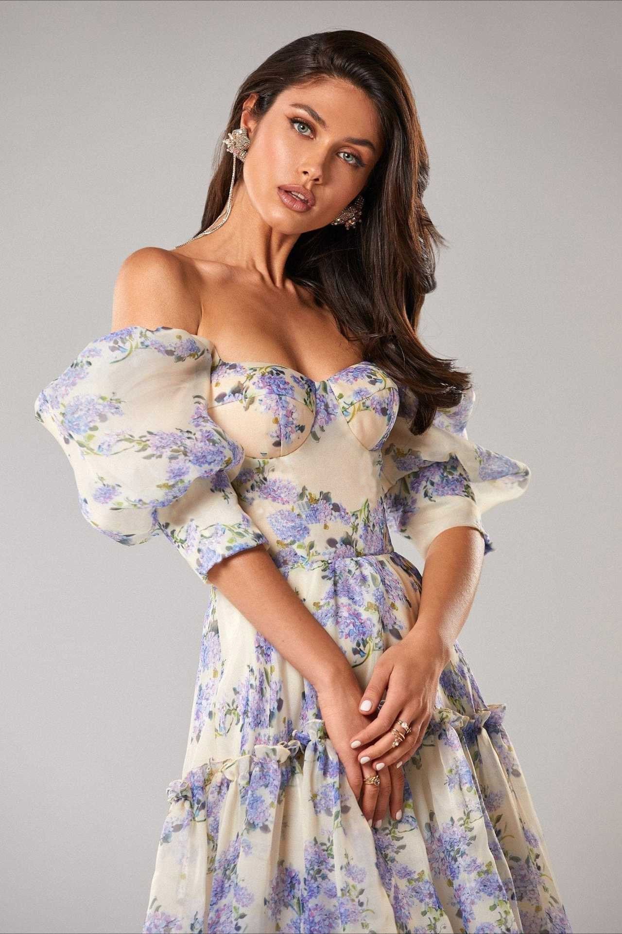 Maxi-jurk van organza met bloemenprint en blote schouders