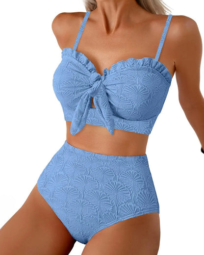 Dames bikini met bandjes en knoopdetail achteraanzicht