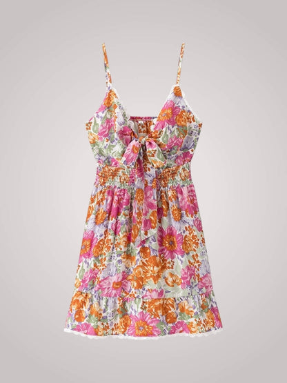 Mini jurk met bloemenprint en ruches, detail van de zoom