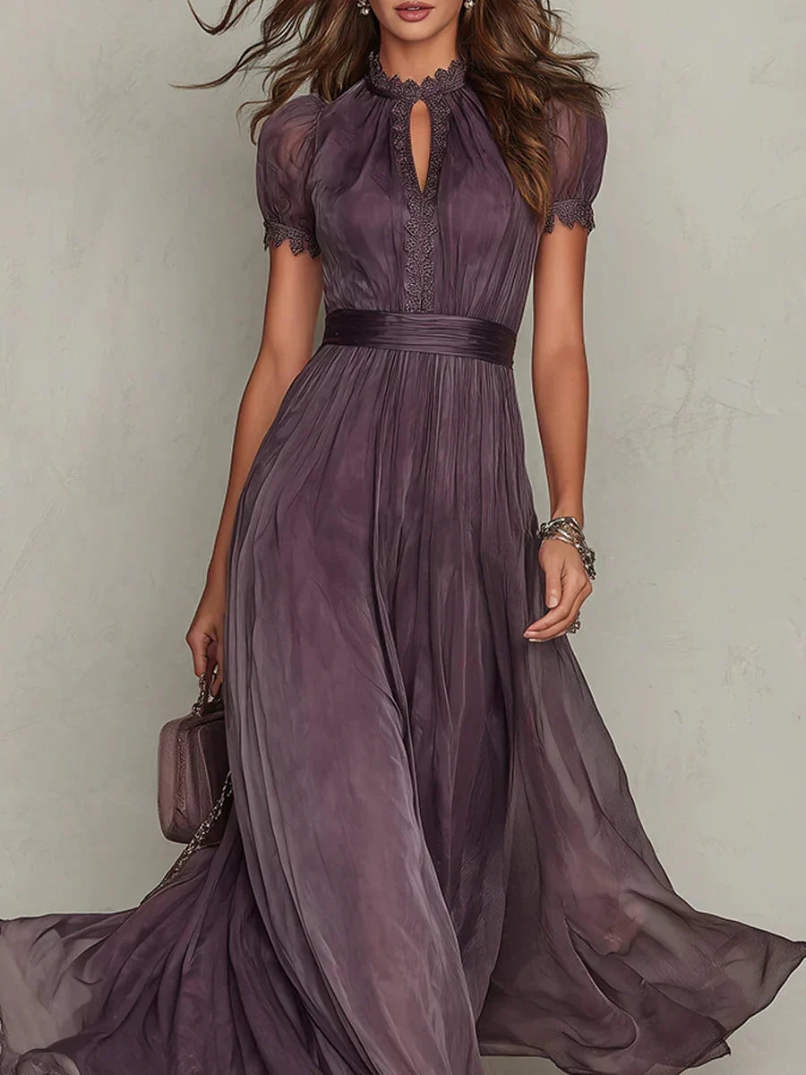 Elegante pruimkleurige maxijurk met vloeiende chiffon rok