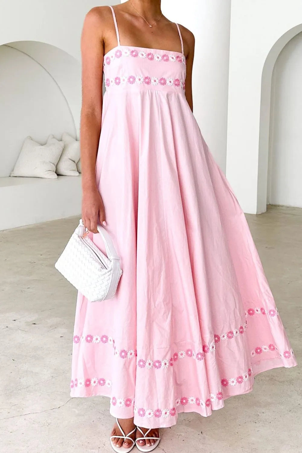 Maxi jurk met bloemenborduursel en spaghetti bandjes van polyester