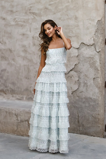 Dames maxi jurk met kantdetail en print, volledige lengte in studio-opname