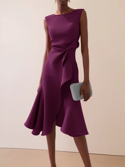 Elegante jurk met asymmetrische zoom en verfijnde pasvorm