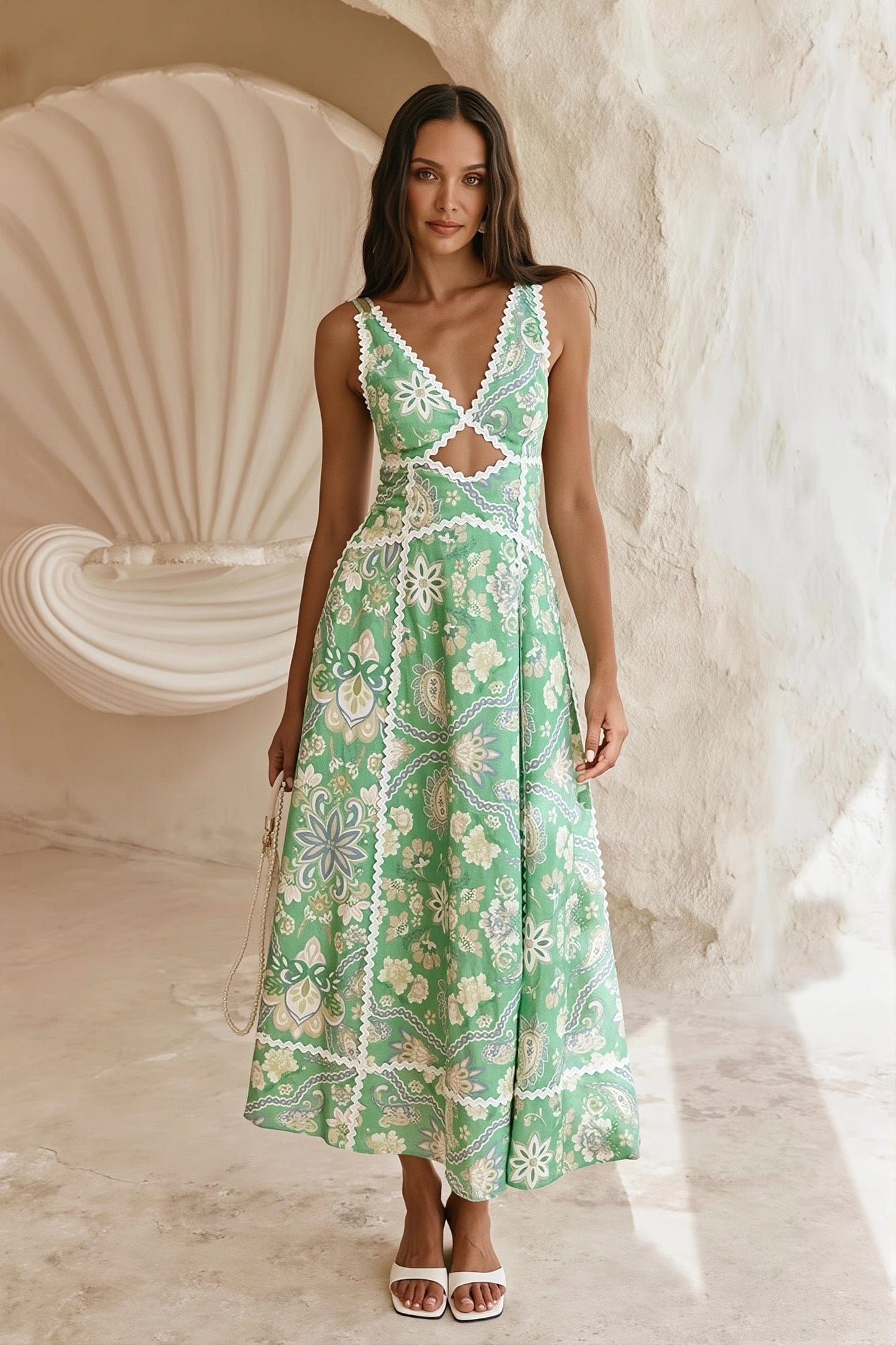 Dames maxi jurk met bloemenprint en kantdetails aan de voorkant