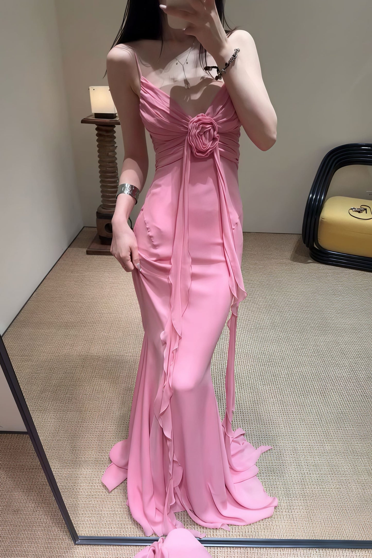 Vliegzaam Polyester Maxi Jurk met Spaghetti Bandjes en Open Rug