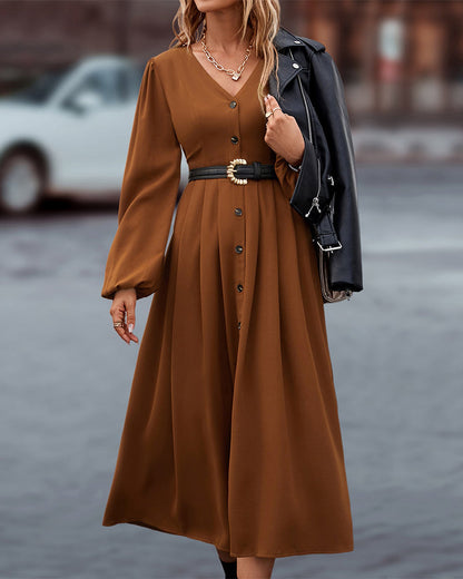 Herfstjurk voor dames gecombineerd met een modieuze look