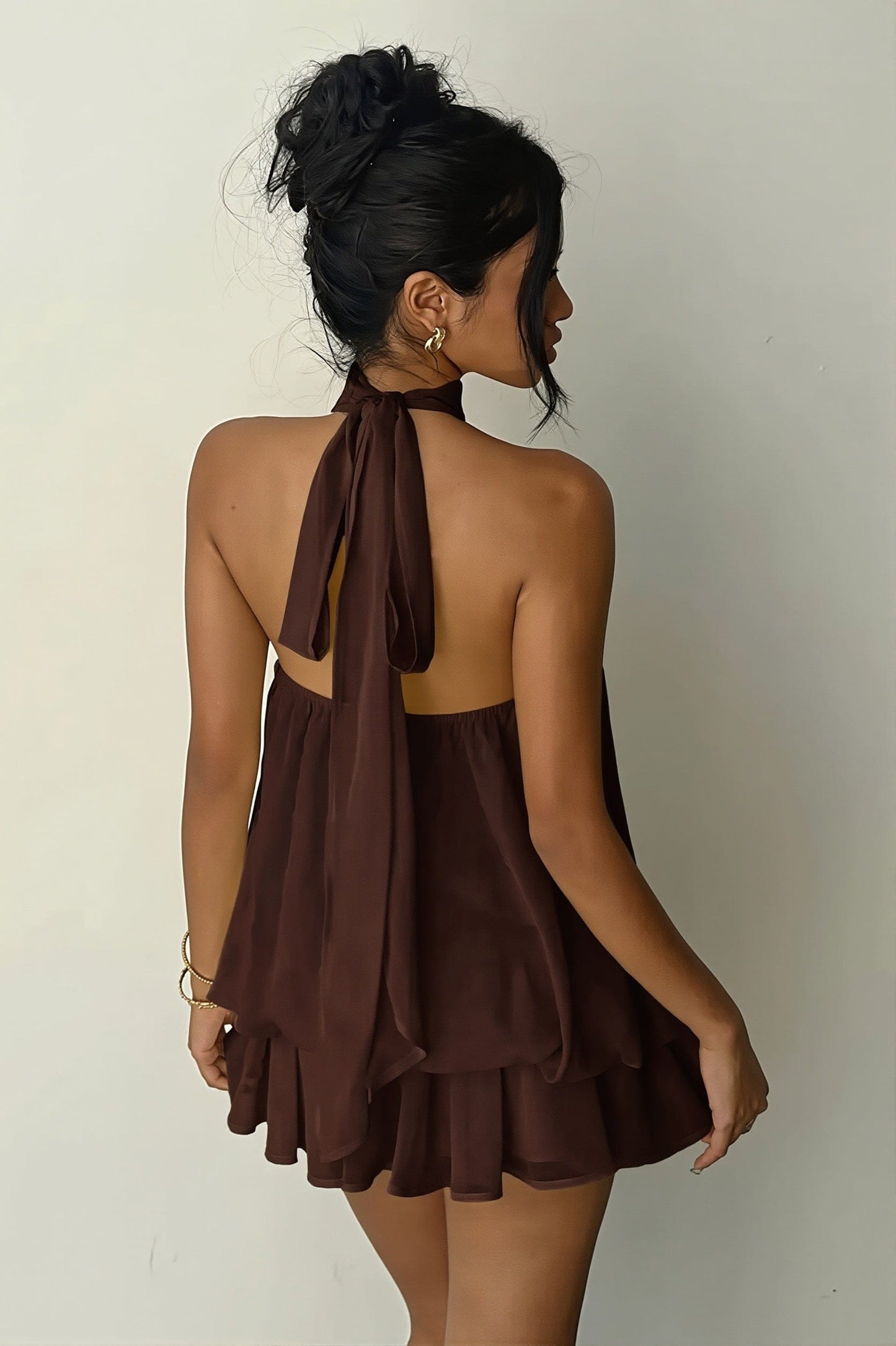 Dames Halter Mini Jurk Met Open Rug En A Lijn