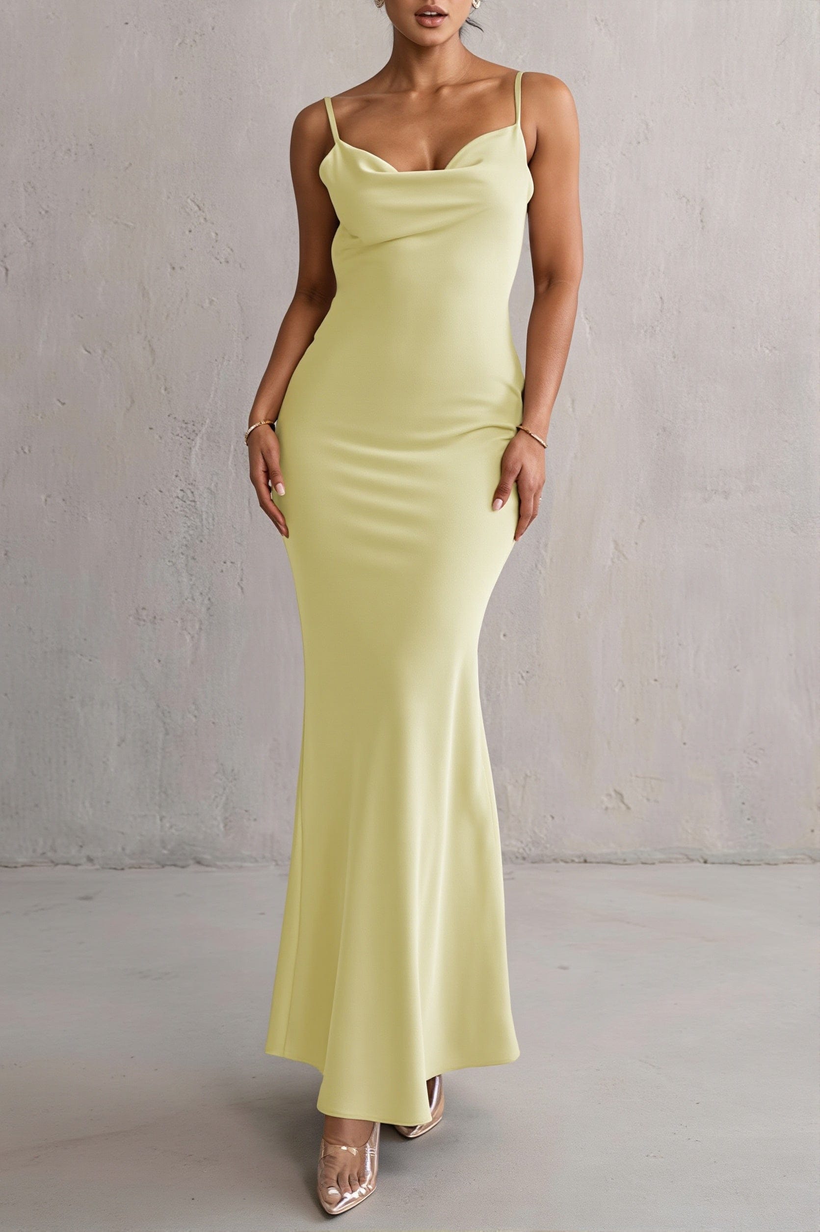 Dames Maxi Slipdress Met Open Rug En Watervalhals