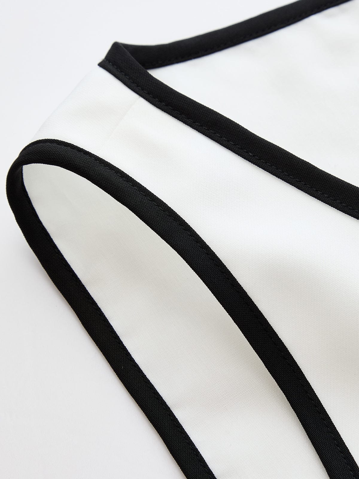 Dames Wikkel Mini Jurk Met Contrastbies