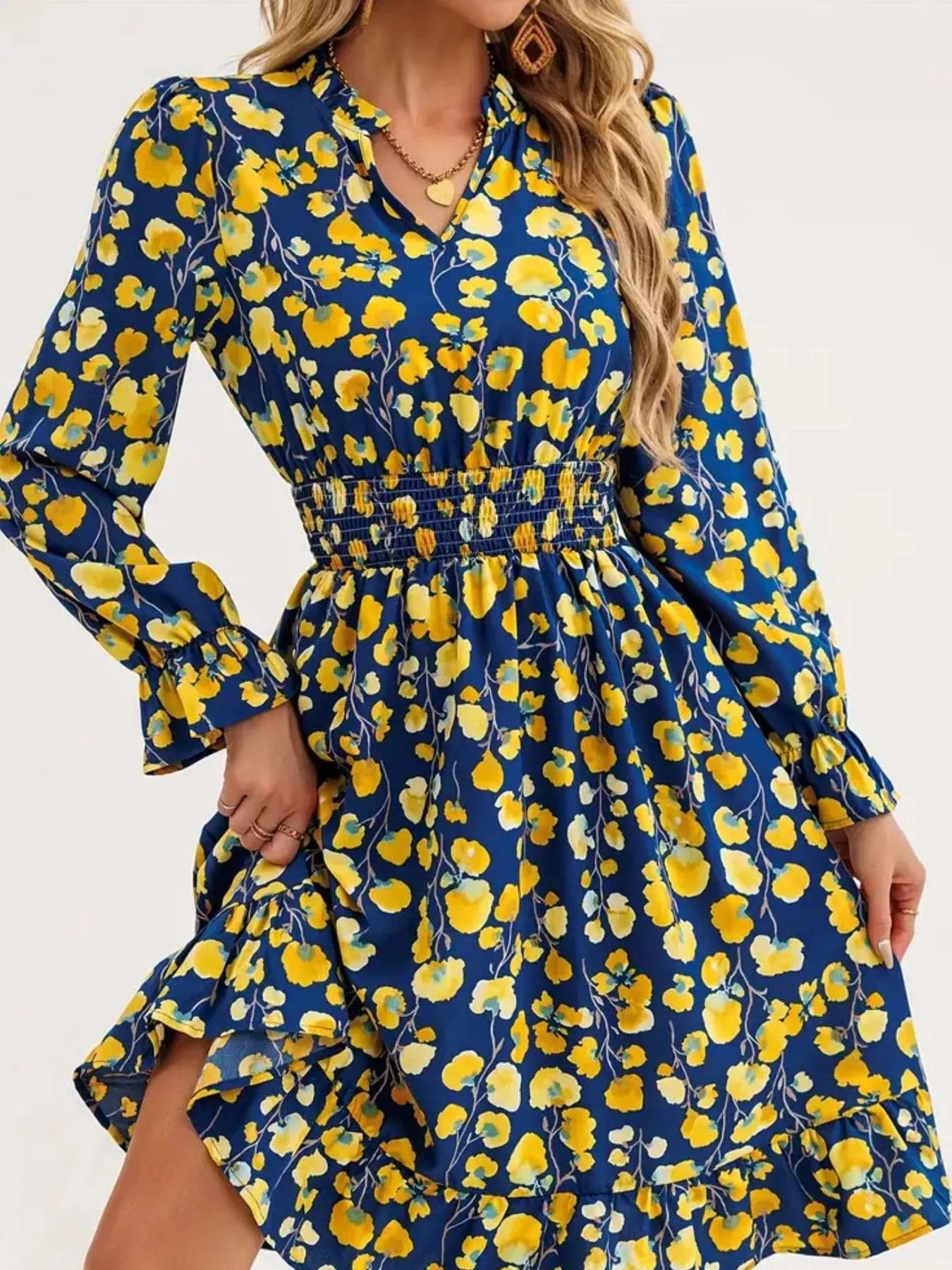 Jurk met bloemenprint, geplooide mouwen en volant