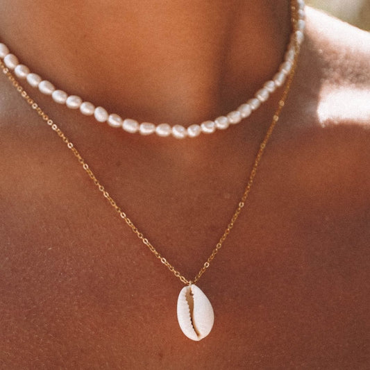 Ketting met hanger van schelp Cowrie Boho strandstijl