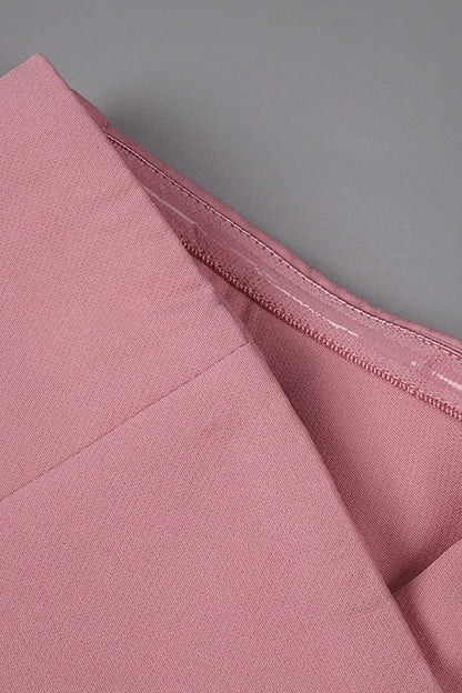 Midi-jurk met een schouder en strikkdetail roze