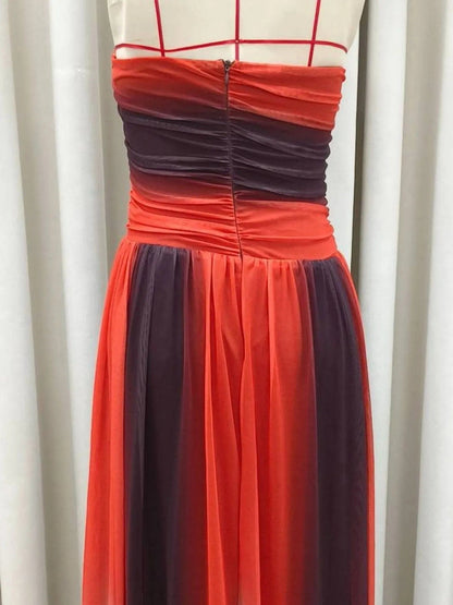 Strapless Maxi-jurk met gedraaide uitsnijding en regenboogverloop