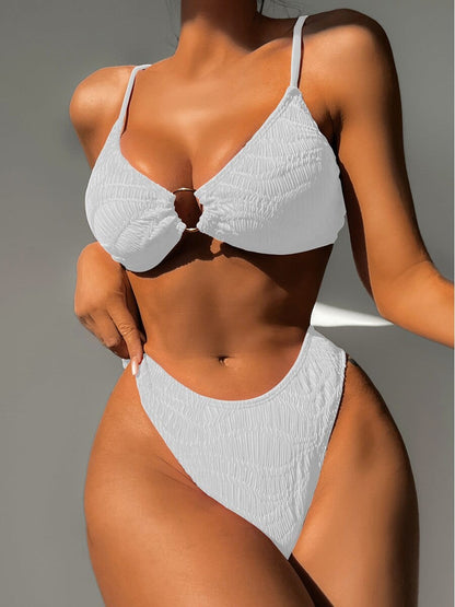 Witte Bali Style Bikini met Ring