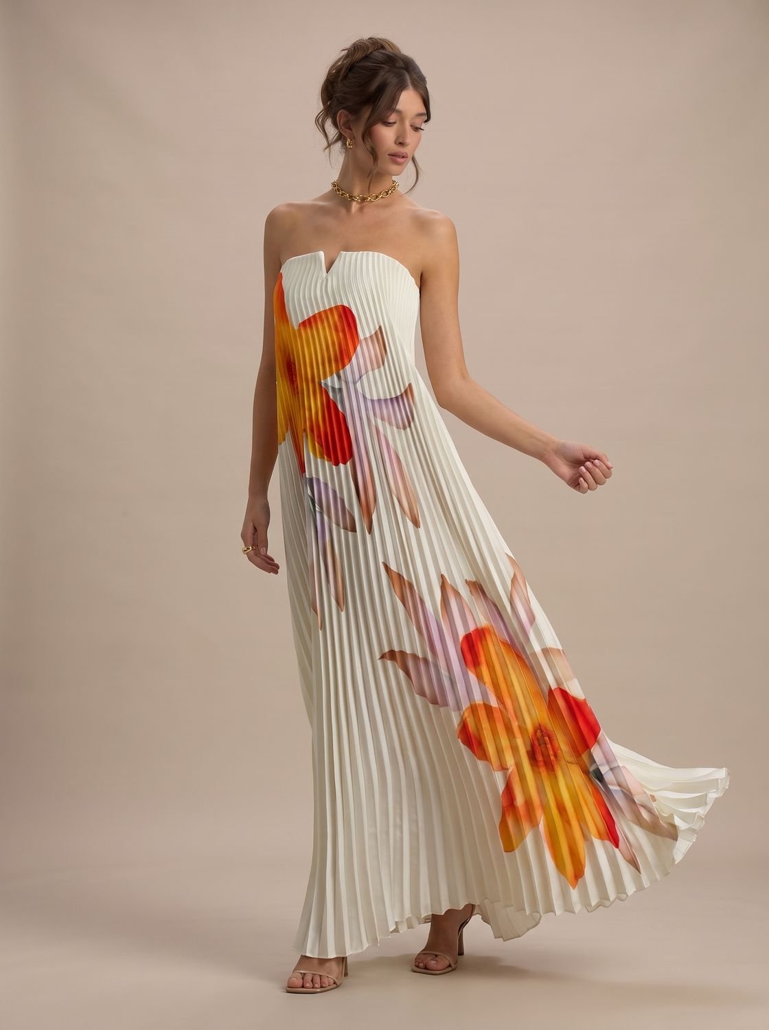 Metallic maxi-jurk met hartvormige halslijn en verfijnde plooien